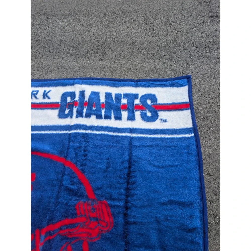 San Marcos New York Giants Stadium Lap Throw Blanket NFL Red Blue White 59
